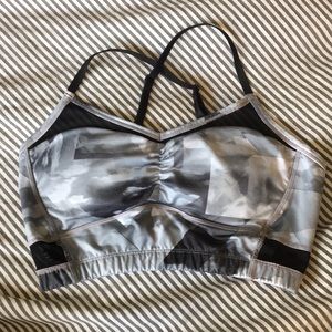 Lucy Gray Sports Bra Size M